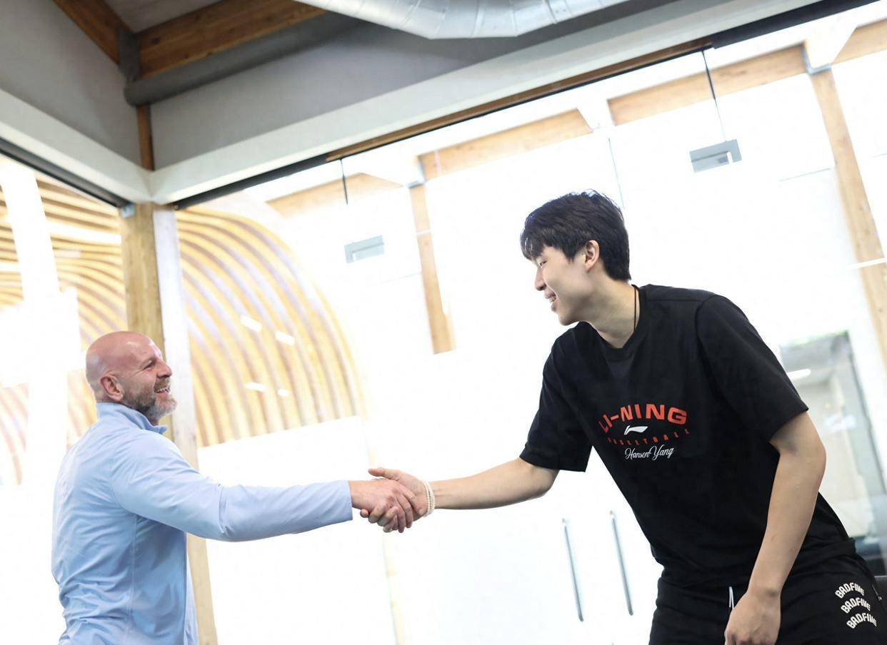 关于勇士引发争议！，Ning官方宣布比赛局势复杂新规比赛高潮迭起的信息-九游网页版